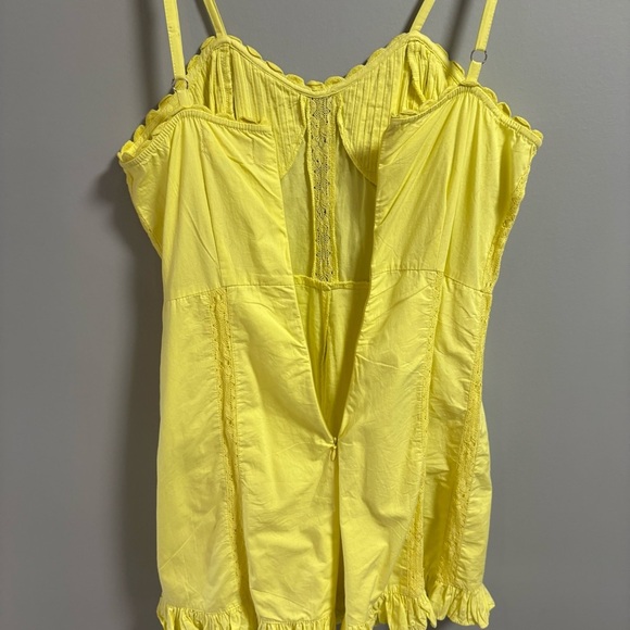 Urban Outfitters Romper - Picture 5 of 8